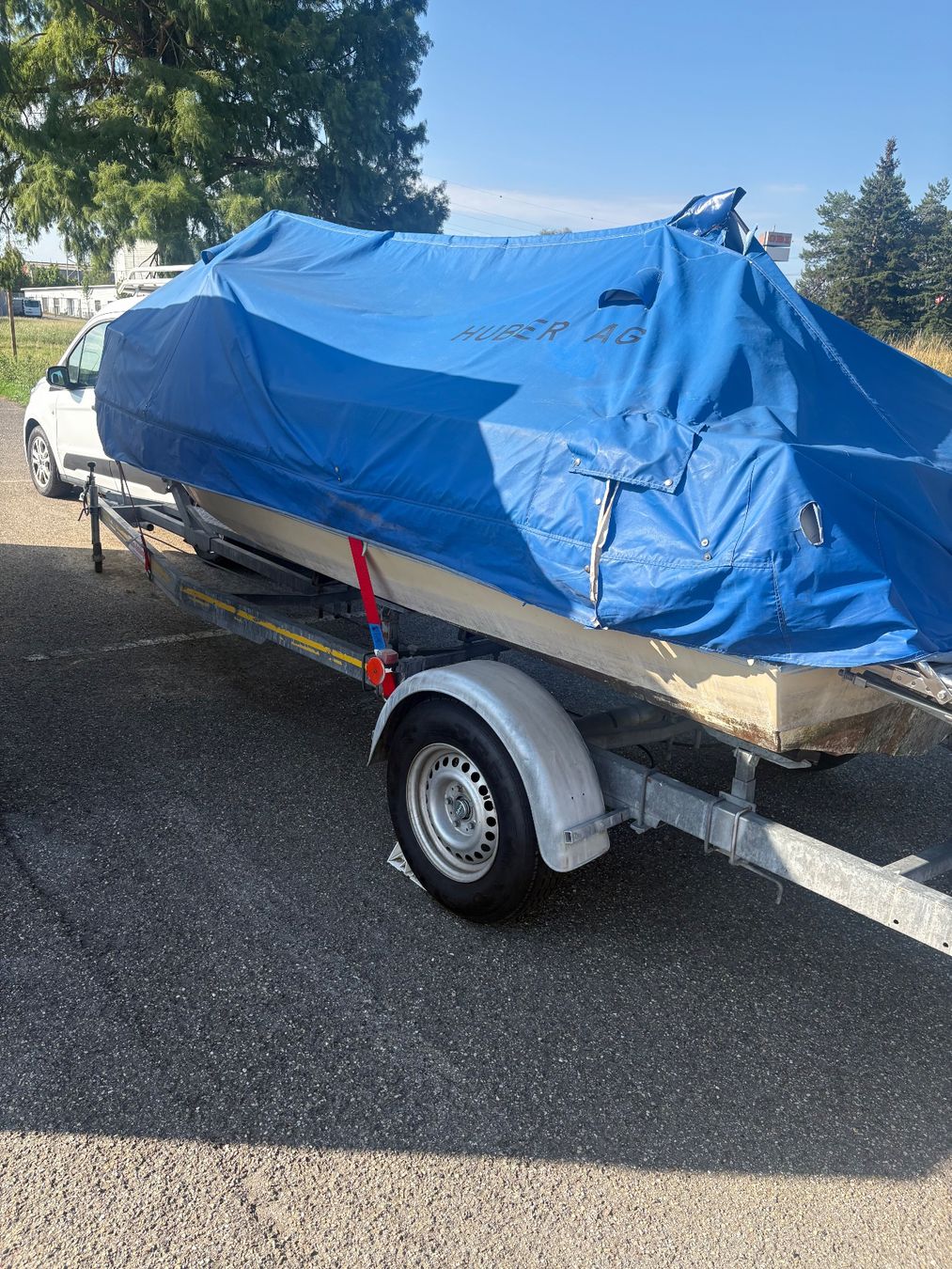 Yamaha Boote: Anhänger mit mfk + schöner Boot mit Yamaha 8ps – Gebraucht aus Oftringen von dus_n9nw 1