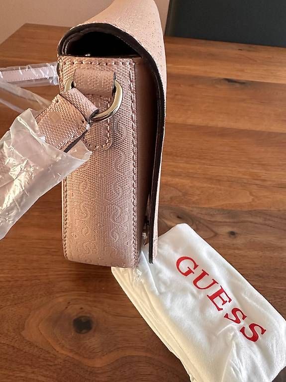 Taschen für Damen: GUESS Damentasche Umhängetasche NEU – Gebraucht aus Zürich von ivanazh 3