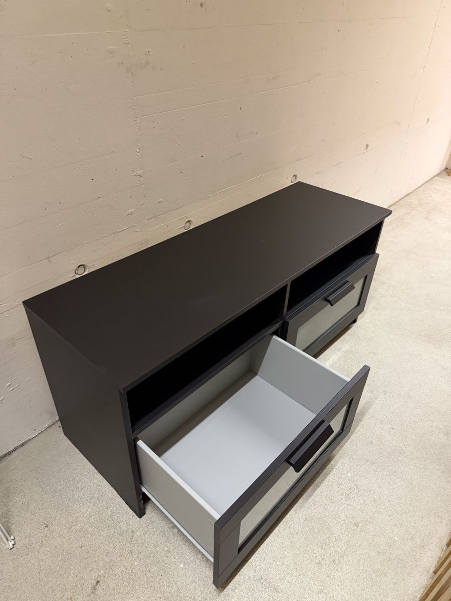 Ikea Mobili TV: IKEA BESTÅ TV-Möbel – Usato da Zürich venduto da Athalia_rosae 2