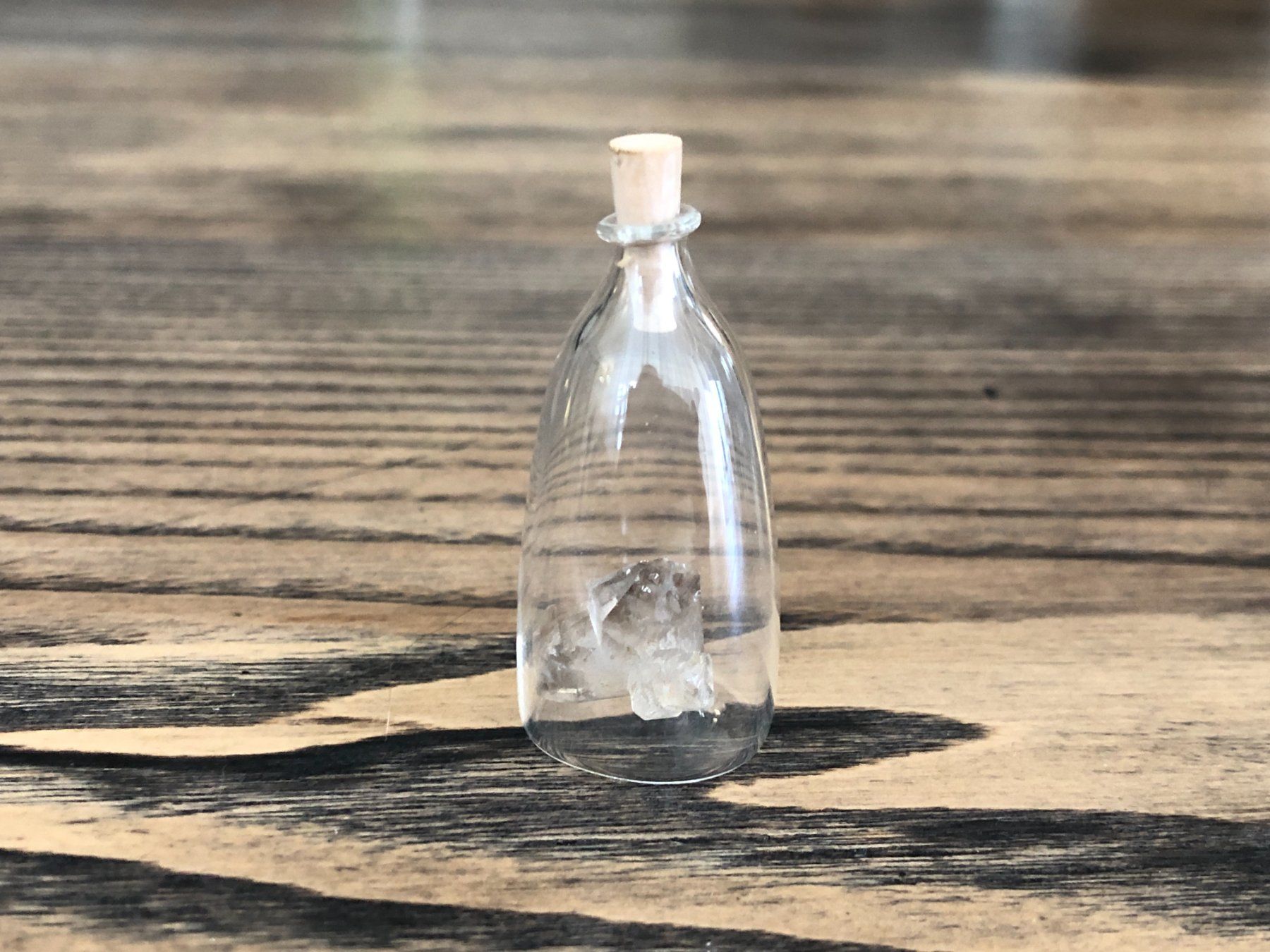 Altro in Stoviglie & Bicchieri: Vintage Glücksbringer Mini Flasche mit Bergkristall – Usato da Berg am Irchel venduto da Zweiti_Chance