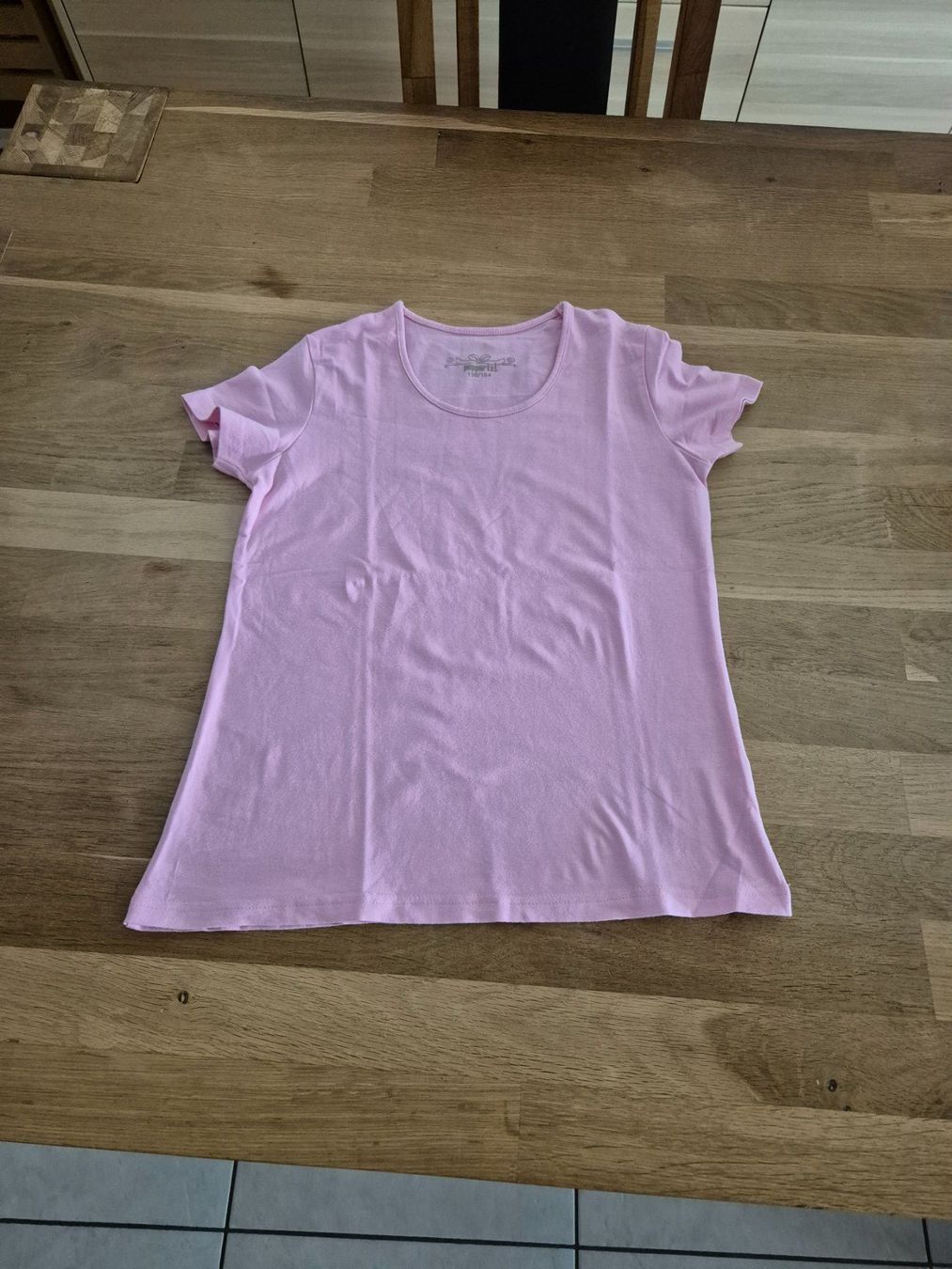 Blusen, T-Shirts & Tops: T-Shirt Gr. 158/164, 95% Baumwolle – Neu (gemäss Beschreibung) aus Urtenen-Schönbühl von Lari1