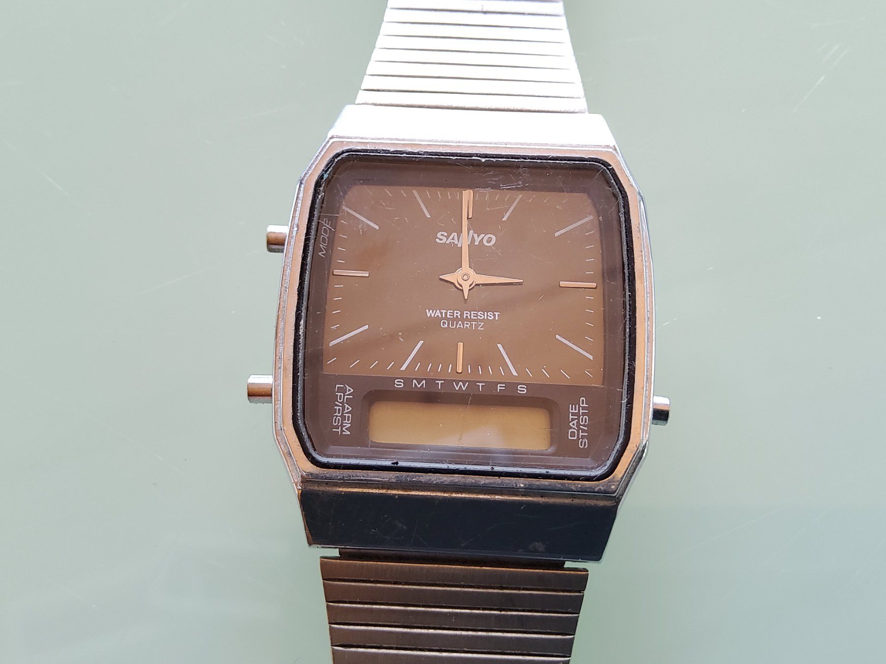 Montres: Montre bracelet Sanyo – Défectueux à Malleray par Broc-Mo 3