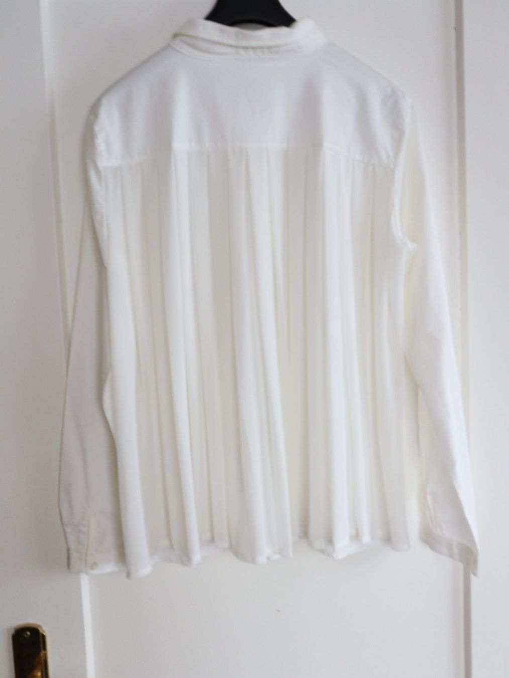 Avant Premiere Blusen: schöne Bluse, Avant Premier, M / 40, weiss, elastisch – Neu (gemäss Beschreibung) aus Wattwil von diamant1 3