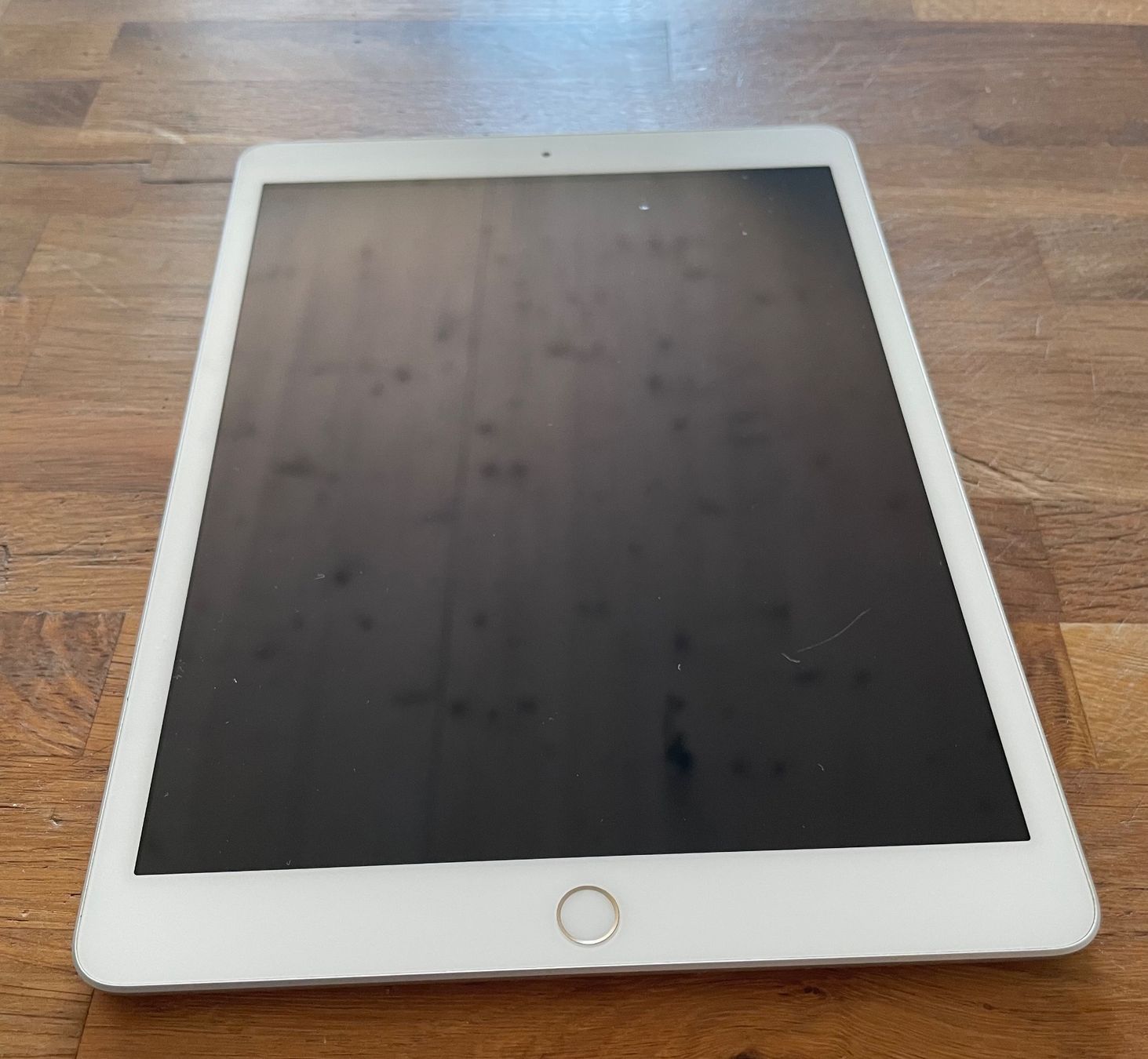 Apple Tablettes PC: IPad 7. Generation 32 GB Wifi – D'occasion à Aarau par sezzian 3