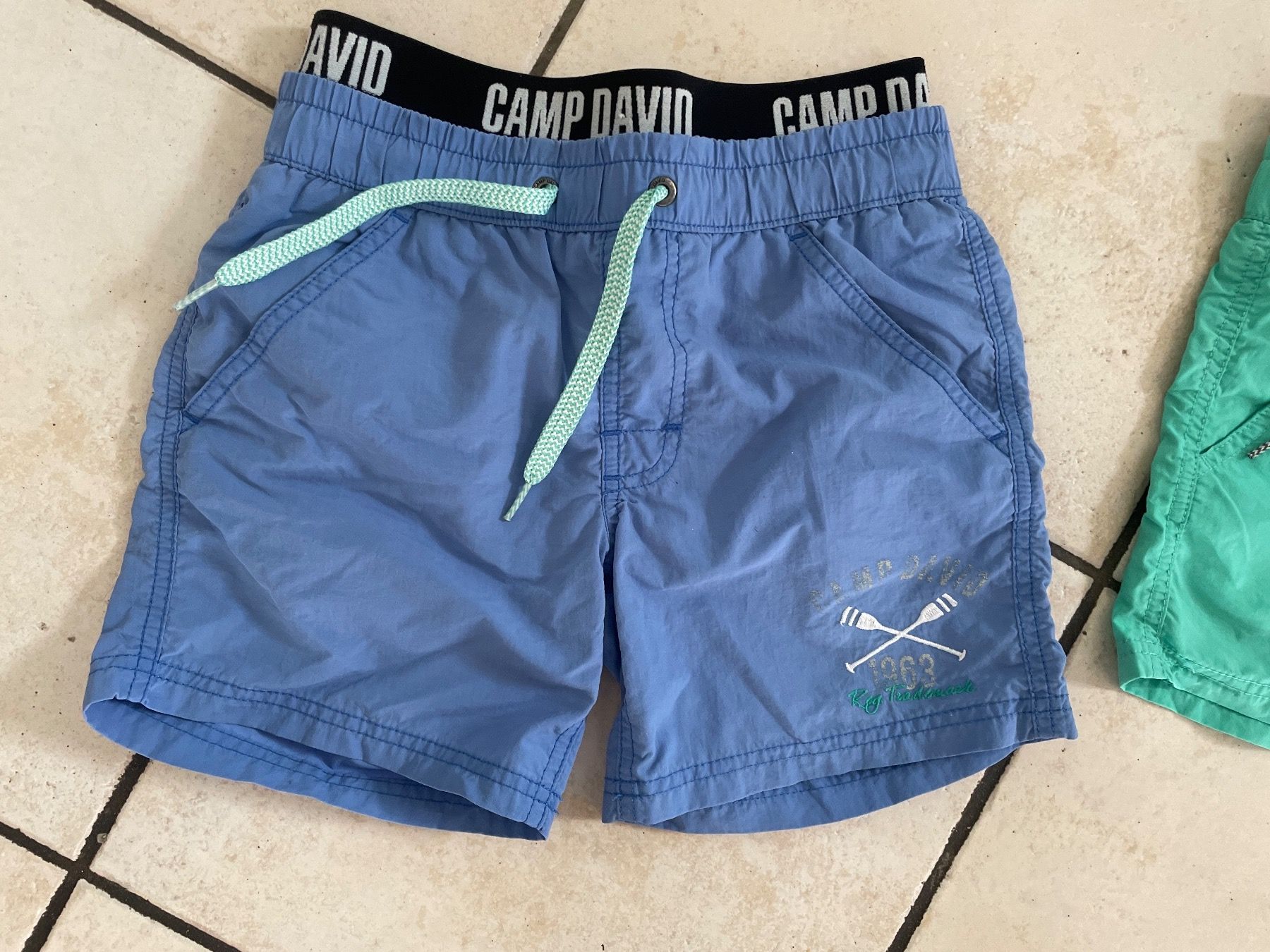 Camp David Costumi da bagno: Coole Camp David Badeshorts Gr.128 – Usato da Obergerlafingen venduto da cabo4