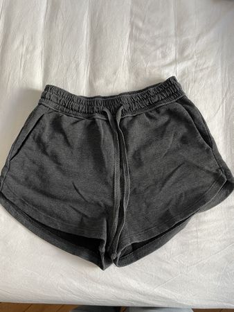graue Stoffhose
