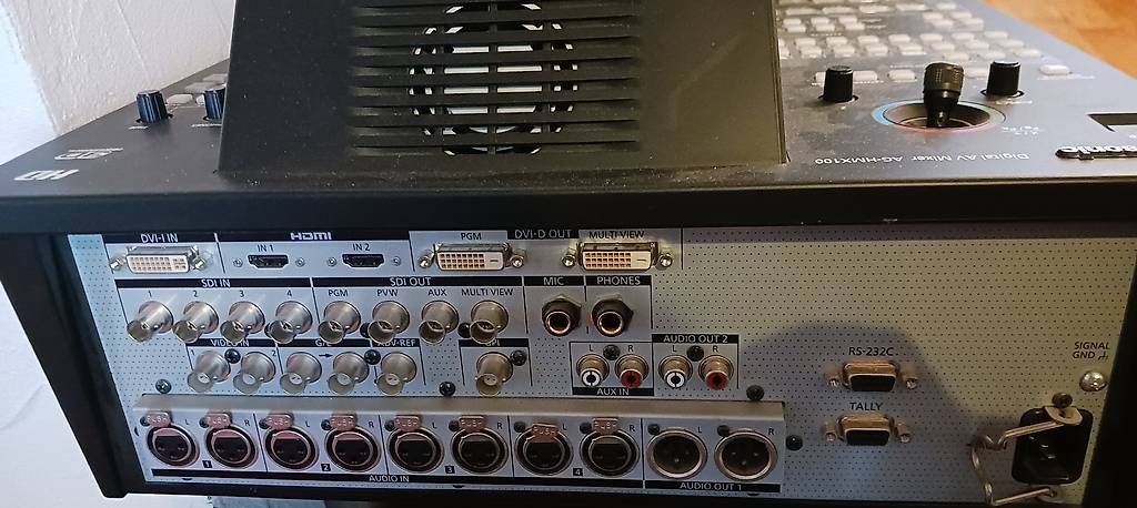 Mischpulte: Digital AV Mixer AG-HMX100 – Gebraucht aus Montreux von jbr_rm5c 1