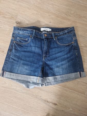Coole Jeans Hotpants / Shorts von H&M, Grösse 28, Sommer