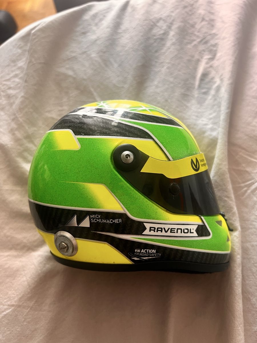 Caschi & visiere: MICK SCHUHMACHER HELM REPLICA KLEIN  – Nuovo (secondo la descrizione) da Küsnacht ZH venduto da lau_8qc2 6
