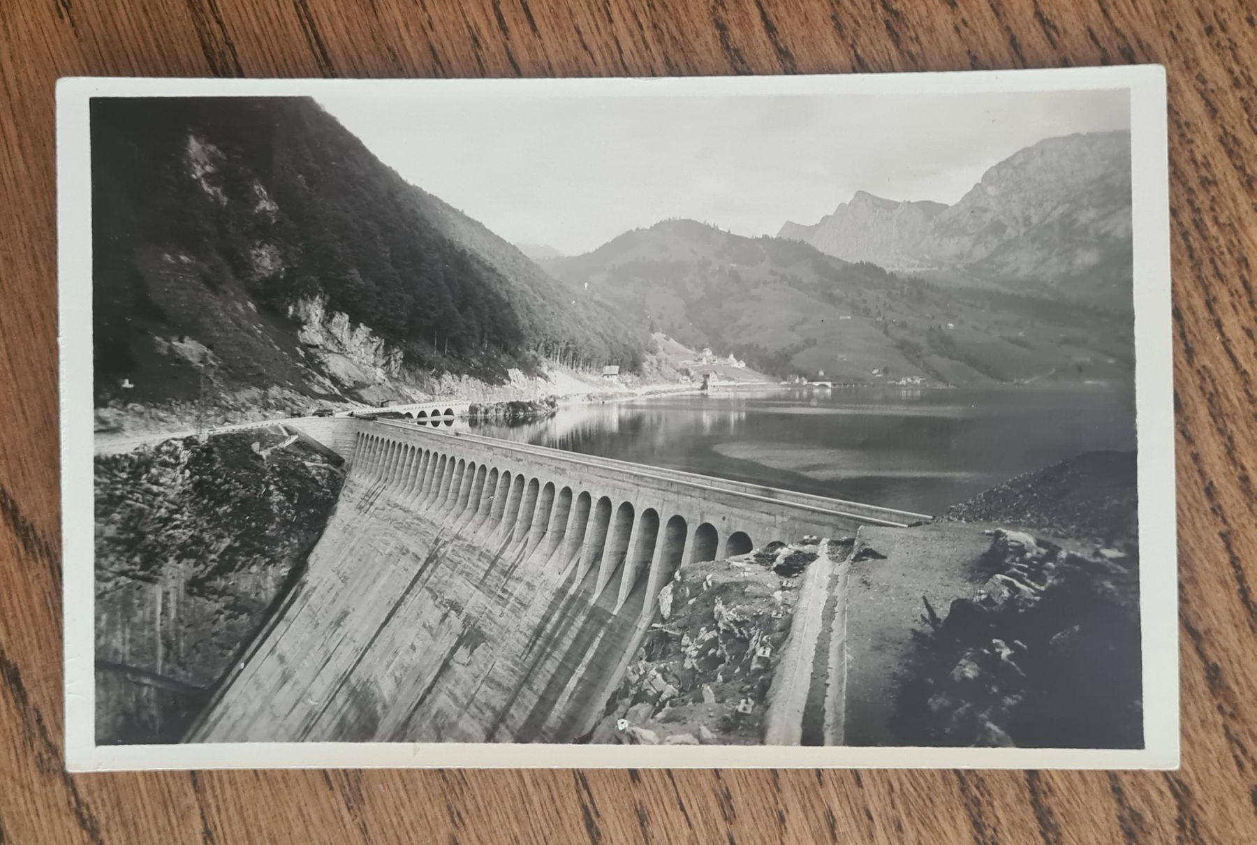 Cartoline postali: Kraftwerk, Staumauer, Stausee Wäggithal – Usato da Ebikon venduto da Donar50
