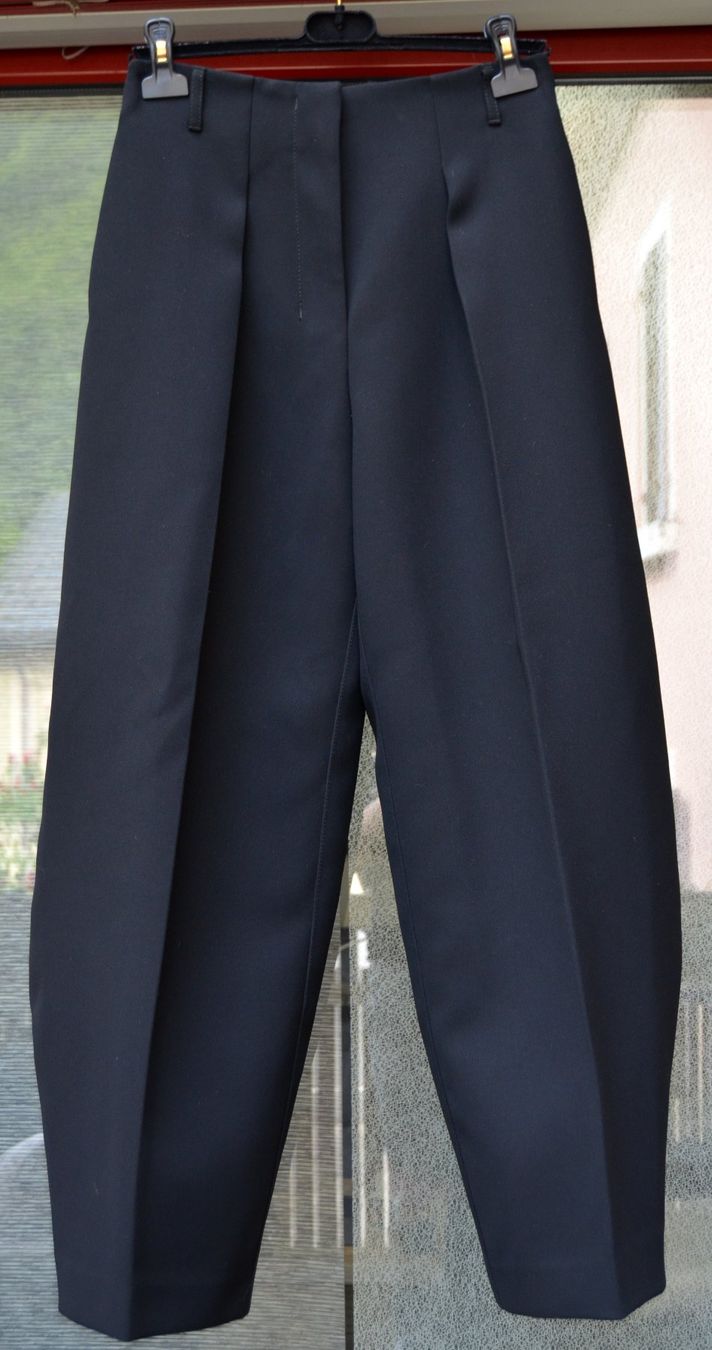 Jacquemus Pantaloni: Jacquemus Hose / pantalon .36 – Usato da Collonges venduto da Auganien