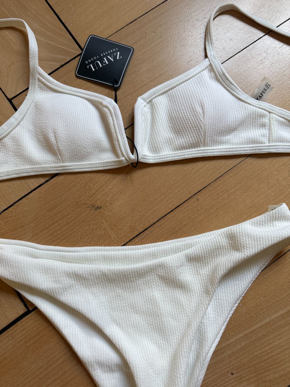 Zaful Badekleider & Bikinis: ZAFUL - Bikini weiss S (NEU) – Neu und originalverpackt aus Zürich von Diazaio 1