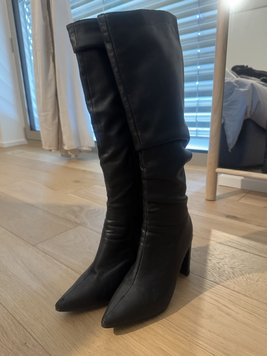 Scarpe da donna: Black leather boots, size 38 – Usato da Zürich venduto da Sefora_sp 5