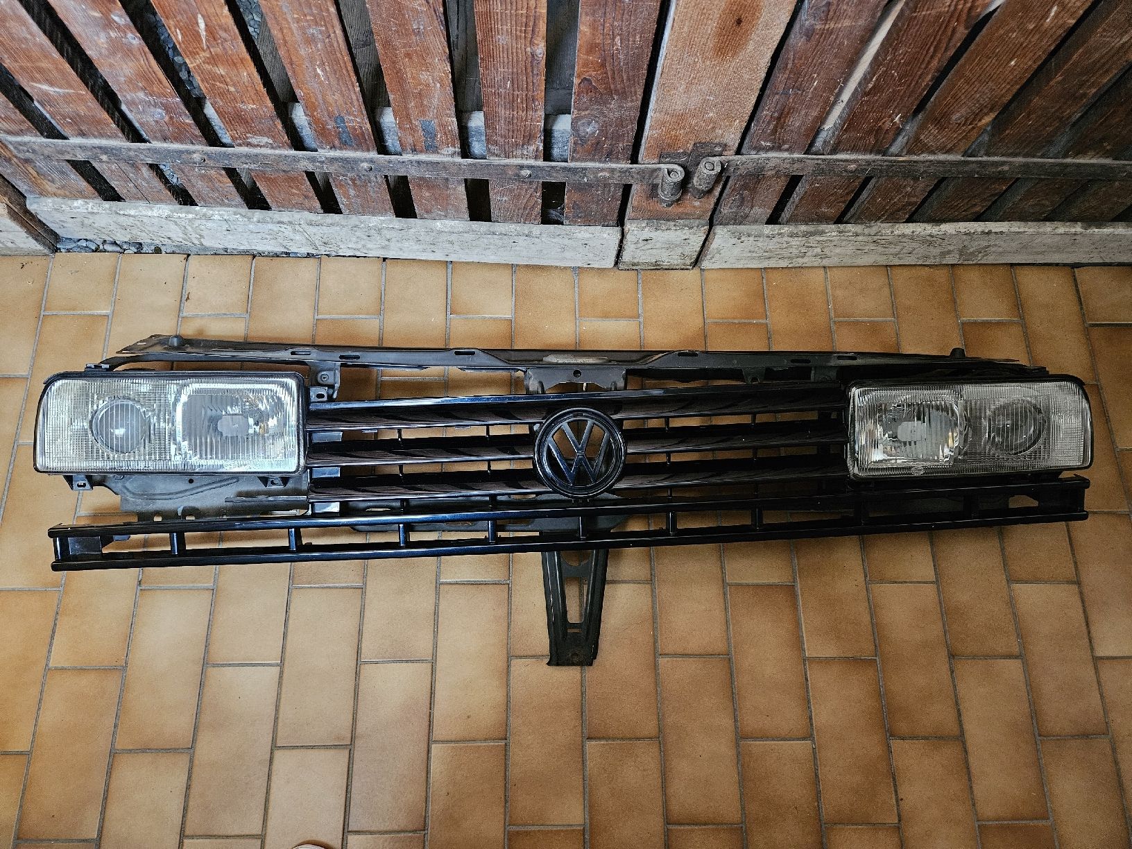 Volkswagen Tutti pezzi di ricambio auto: face avant complete golf 2 rallye – Usato da Sion venduto da Her_v2yy