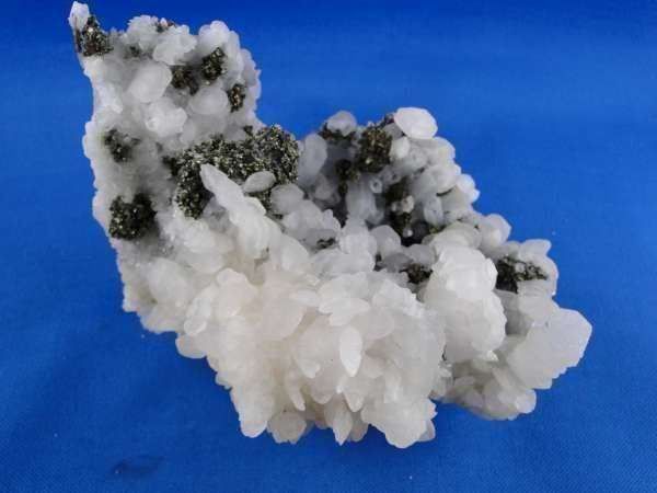 Mineralien & Heilsteine: Calcit (UV-Pink) mit Sulphiden – Gebraucht aus Schinznach Bad von Demerald