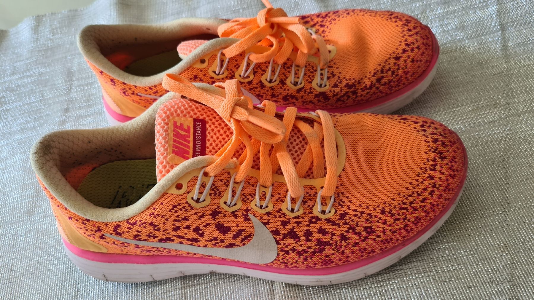 Nike Scarpe da donna: nike sportchuhe – Usato da Kriens venduto da nello-1 3