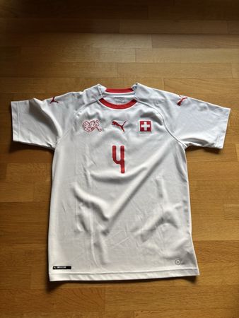 Puma Fussball Trikot Schweiz Elvedi 4