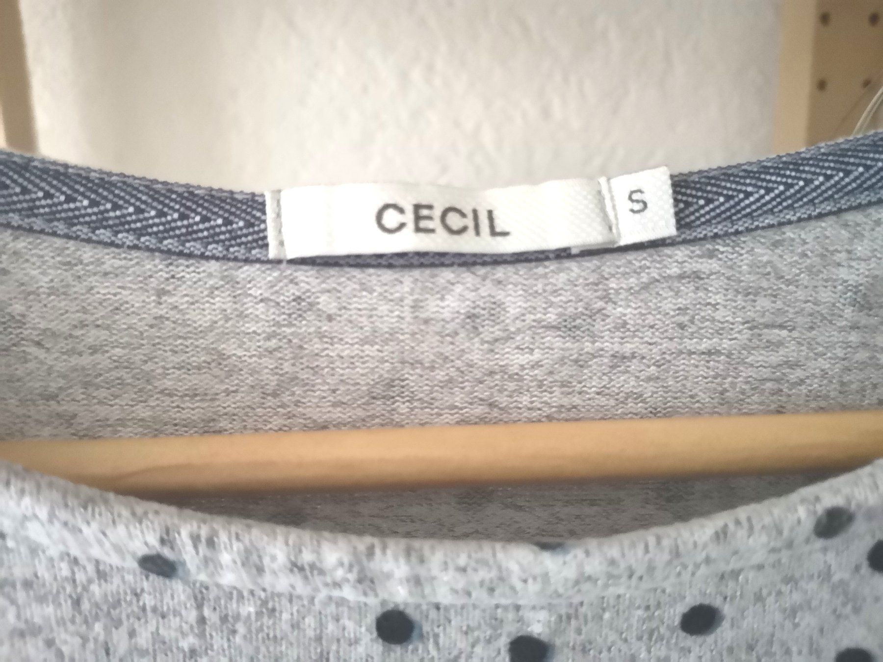 Cecil Maglioni & Felpe: CECIL süsser kuschliger Pulli gepunktet Gr. S hellgrau – Nuovo (secondo la descrizione) da Münsingen venduto da Nik_und_Kat 2