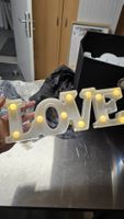 LED Leuchtbuchstaben Set: LOVE,  BAR und 2 Herzen