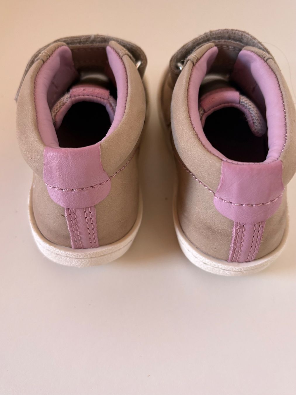 Elefanten Schuhe für Mädchen: Elefanten, Grösse 23, 22 – Gebraucht aus Plaffeien von kce_bj9r 5