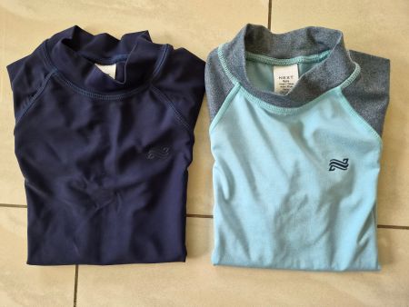 2 Stk. Bade-Shirts f. Kinder, Gr. 116 (6 Jahre) Top Zustand!