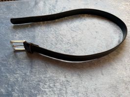 Blauer Ledergürtel, elegant & zeitlos