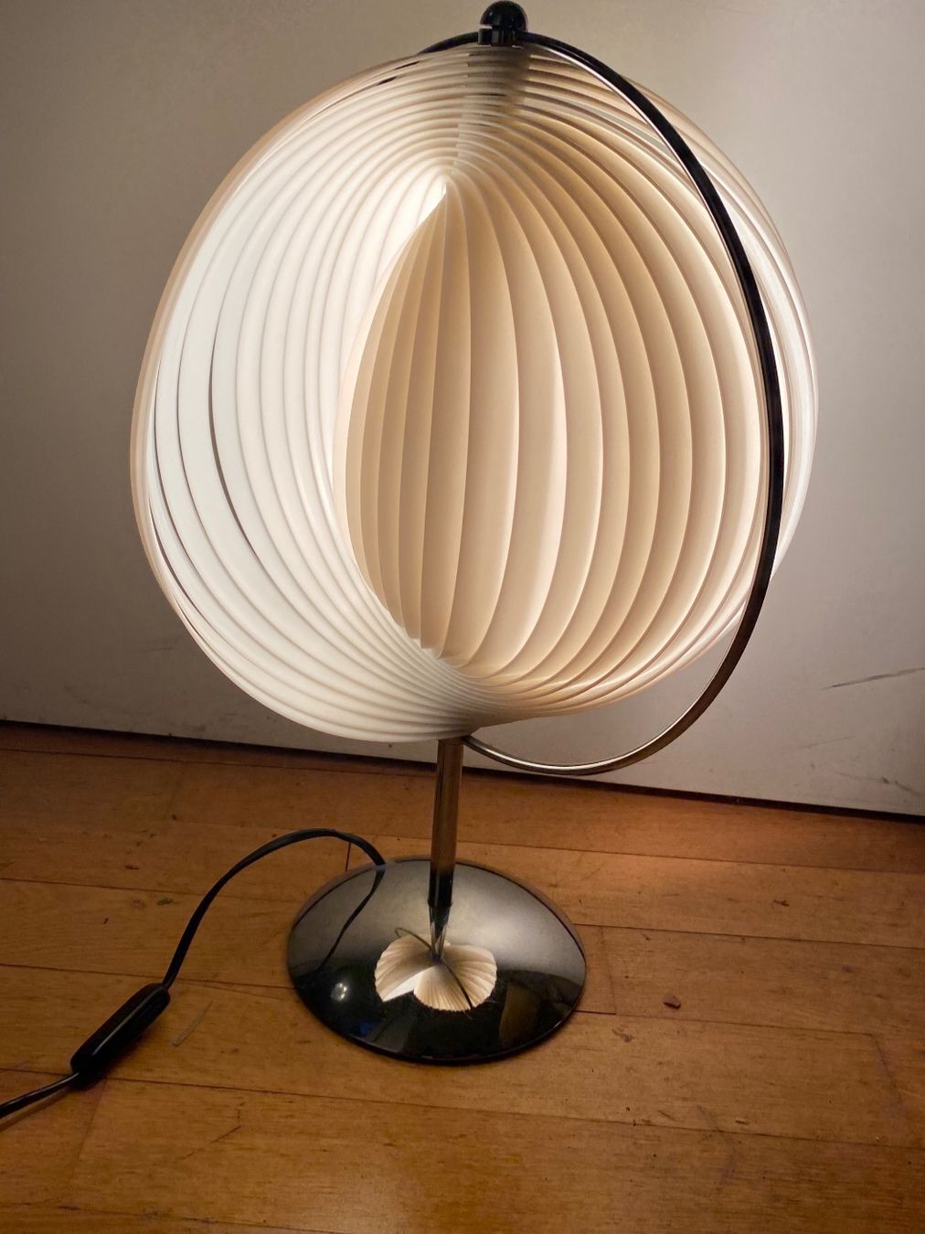 Lampen: Vintage Moon Tischlampe 80er – Gebraucht aus solothurn von soko75 1