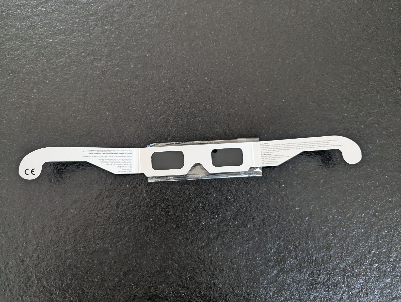 Lunettes & Verres: Lunettes éclipse solaire – Neuf avec emballage d'origine à Morlon par Boby87 2