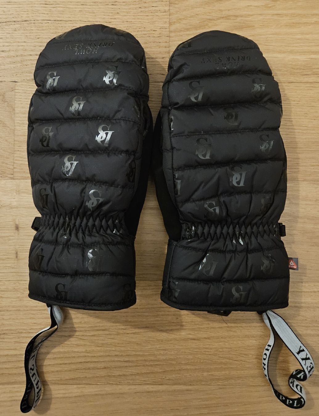 Guanti & manicotti: Handschuhe Howl - super Zustand – Nuovo (secondo la descrizione) da Zürich venduto da Stitch3000