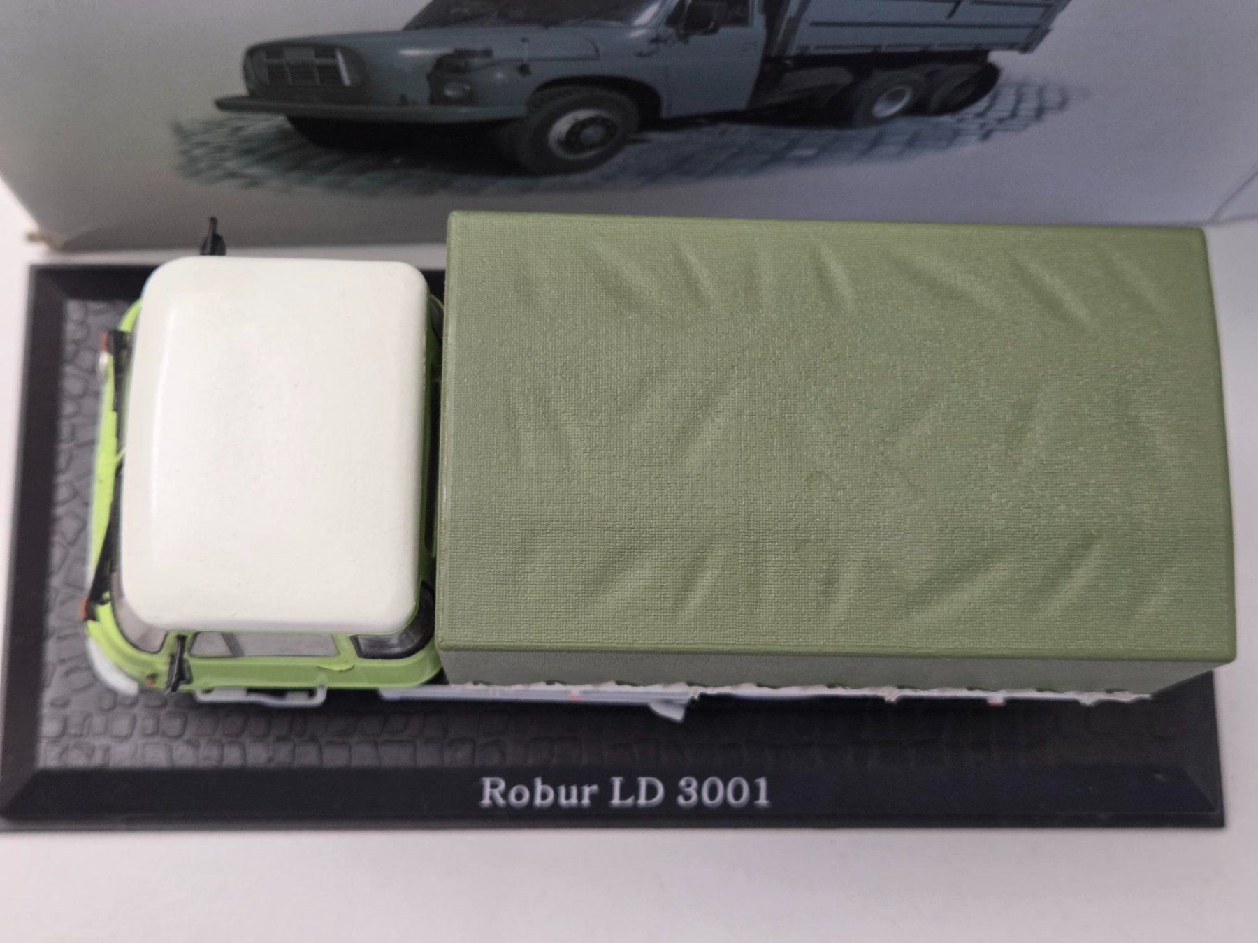 Modellini d'auto: Modellauto Robur LD 3001 Pritsche Plane 1:43 – Nuovo (secondo la descrizione) da Luzern venduto da Kartenansicht 1