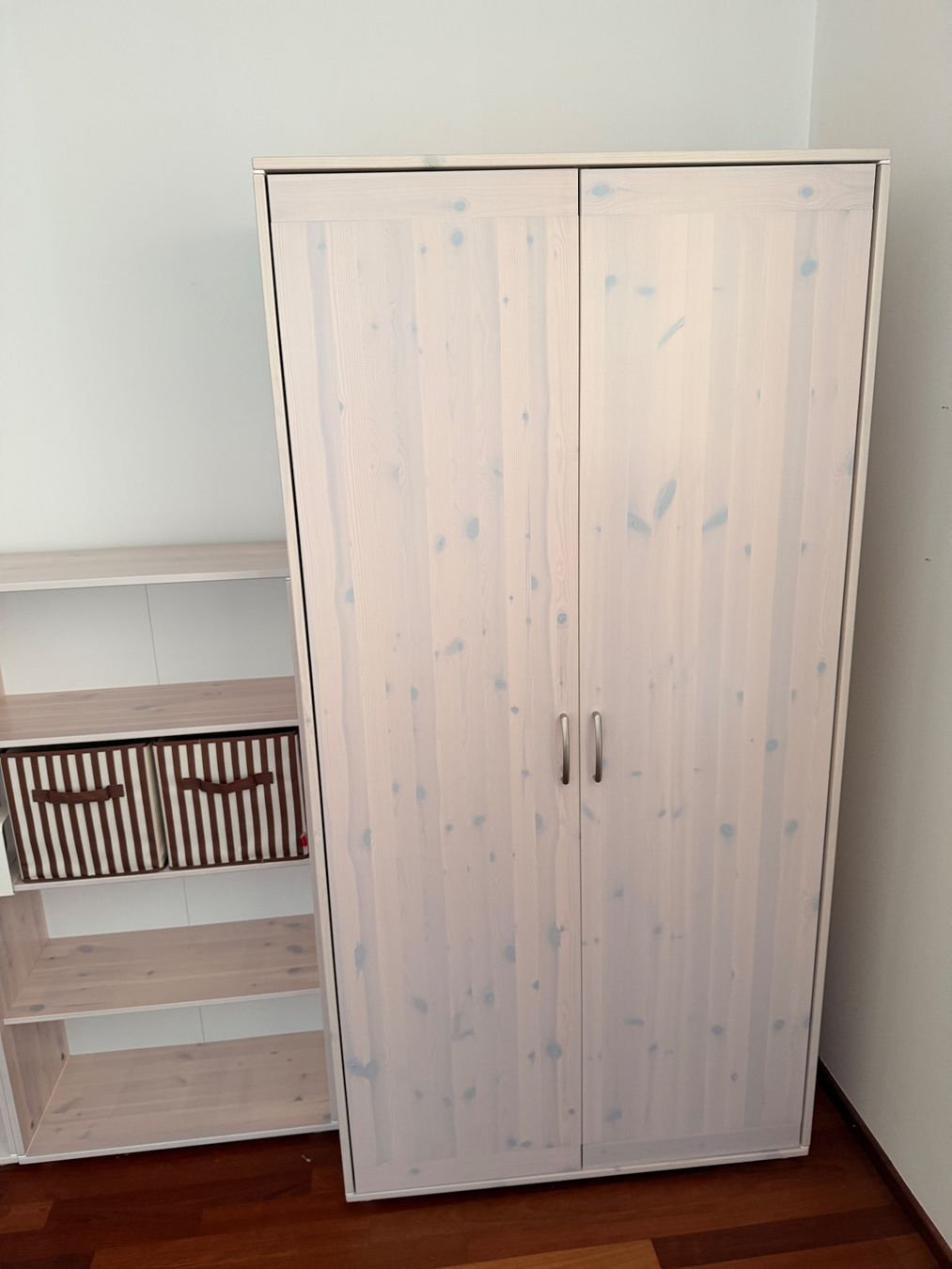 Flexa Schränke: Flexa Kleiderschrank 102x203x57 – Gebraucht aus Küsnacht ZH von bol_785b