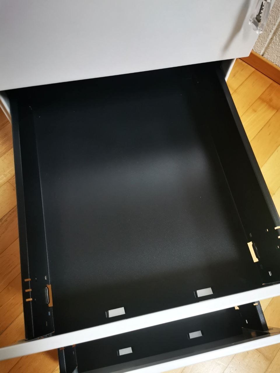 Korpus: Schickes Büro Rollcontainer – Gebraucht aus Winterthur von Gian_Marco 7