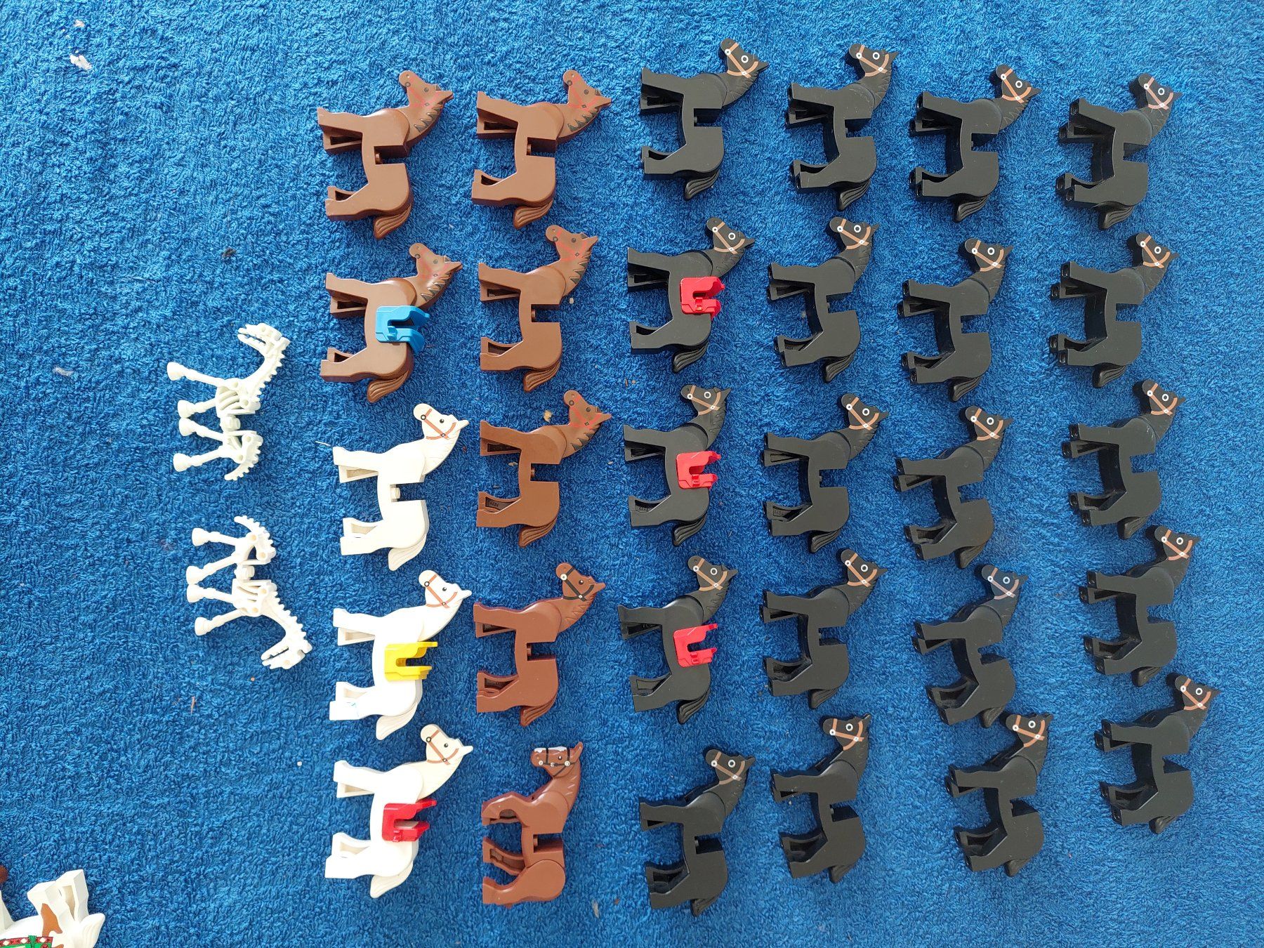 Lego Baukästen: Lego 42x Pferde – Gebraucht aus Altenrhein von schalumpfi 1
