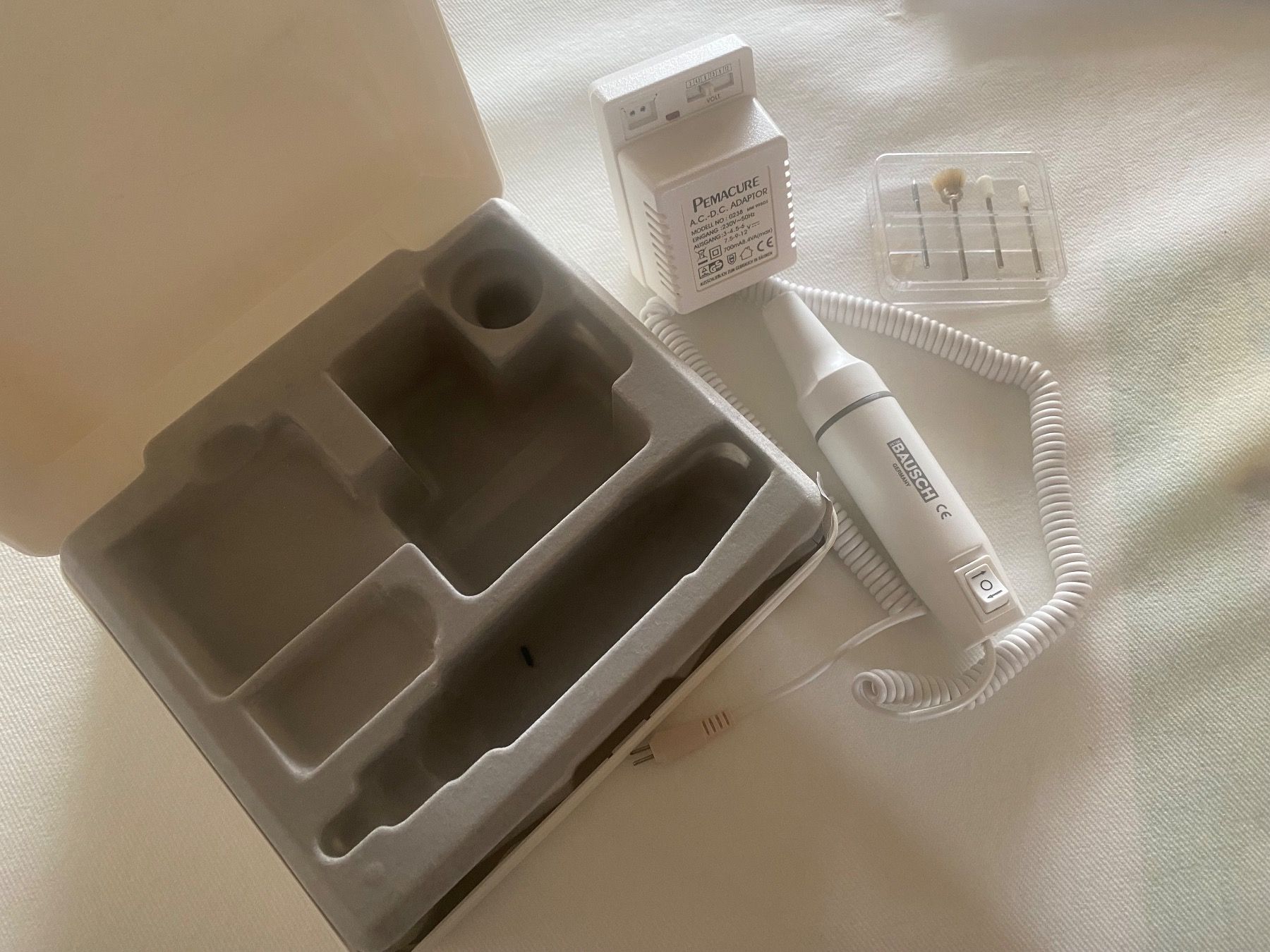 Manicure: Bausch Profi-Maniküre-/Pediküre-Set – Usato da Winkel venduto da gatta