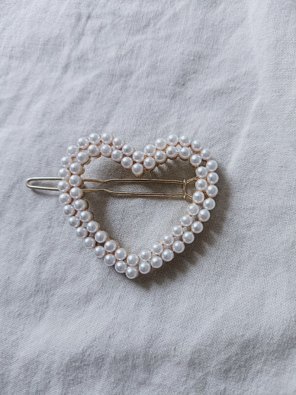 Accessori per capelli: fermaglio per capelli a cuore con perle – Usato da Basel venduto da Cinzia_B