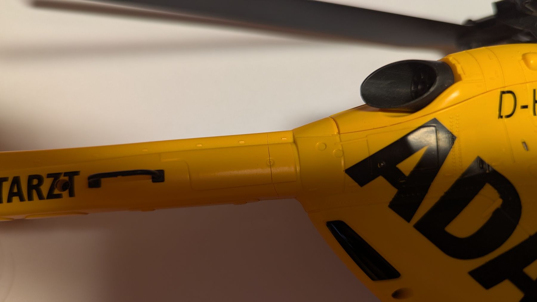 Amewi Modellismo RC: Hélicoptère RC Amewi H145 ADAC  – Difettoso da Gland venduto da Crick1001 5
