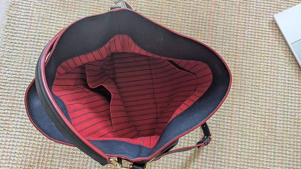 Louis Vuitton Borse da donna: Sac Louis Vuitton Mélie navy – Usato da Mollie-Margot venduto da dro_fg7x 1