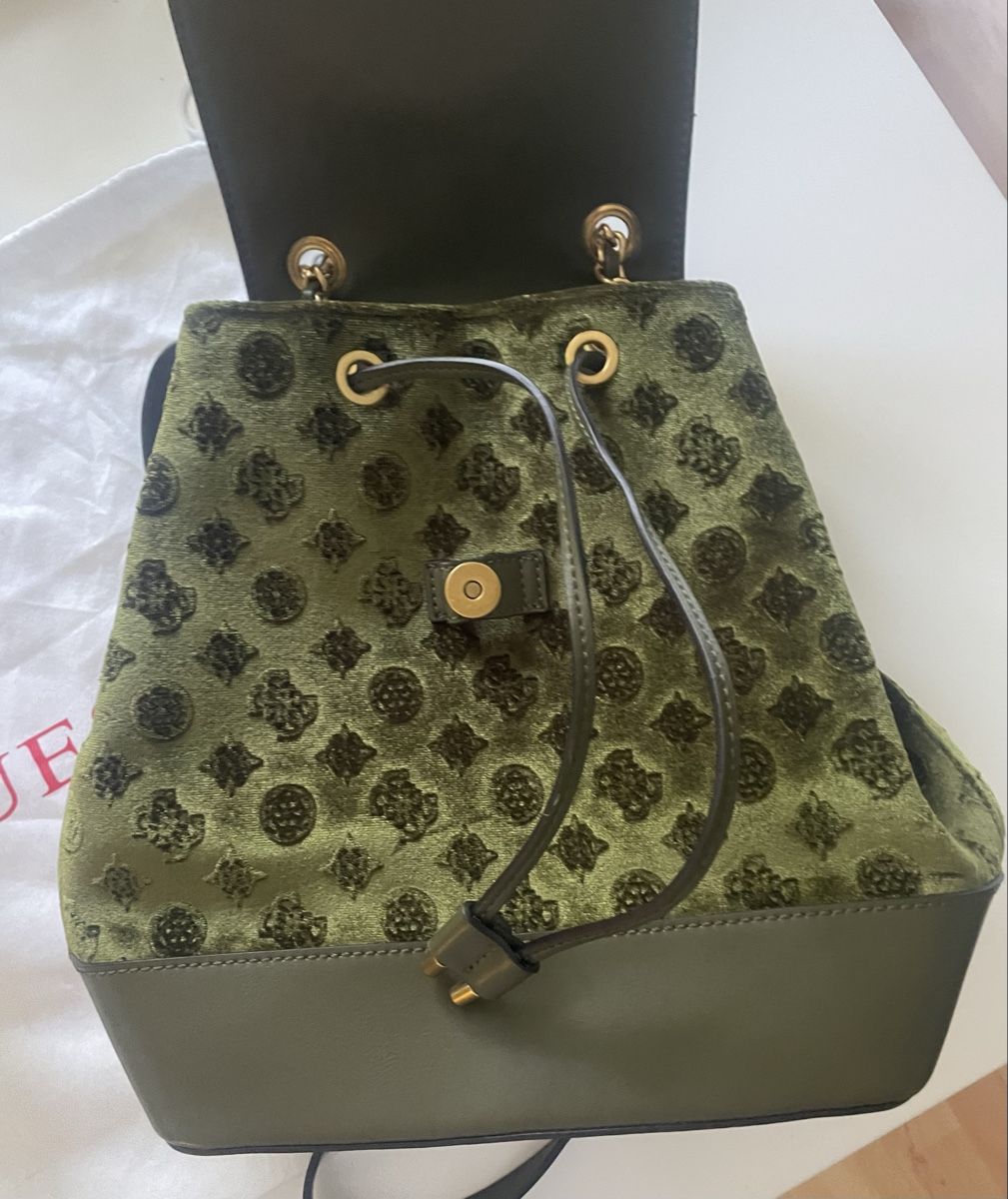 Guess Zaini: Rucksack MARCIANO BY GUESS – Nuovo (secondo la descrizione) da Rütihof venduto da JulieH85 3