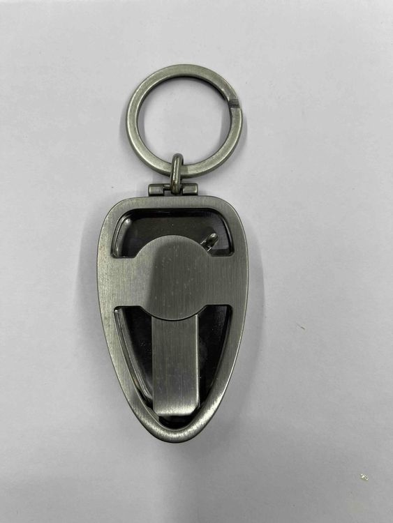 Alfa Romeo Schlüsselanhänger mit USB sehr Edel