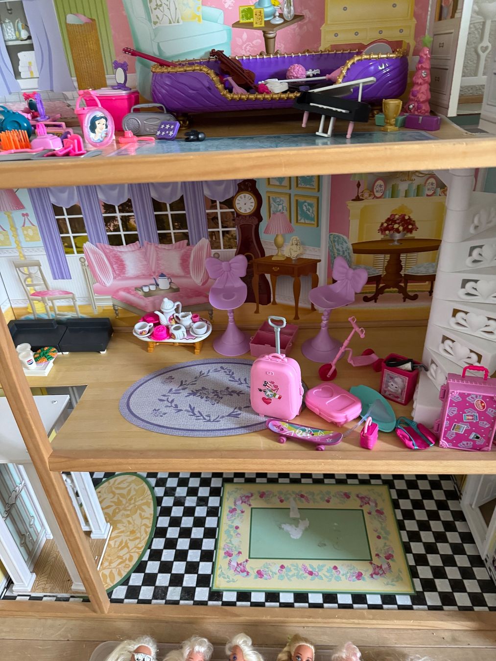 Barbie Case e mobili per bambole: Puppenhaus Inkl. Barbie – Usato da Herzogenbuchsee venduto da zukerka 2