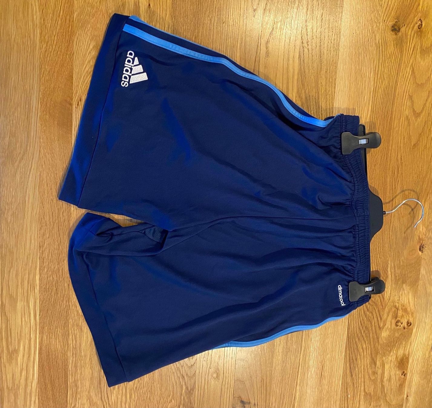 Adidas Pantaloni: FC BAYERN MÜNCHEN HOSE – Usato da Weisslingen venduto da Espenmoos79 1