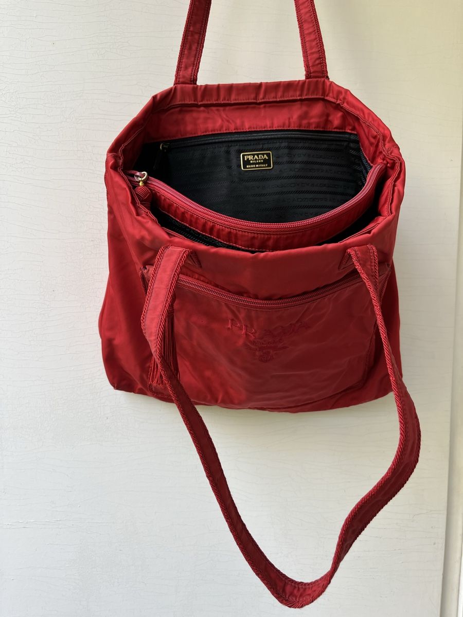 Prada Sacs: Prada Milano Schultertasche – D'occasion à Basel par arminafera 6
