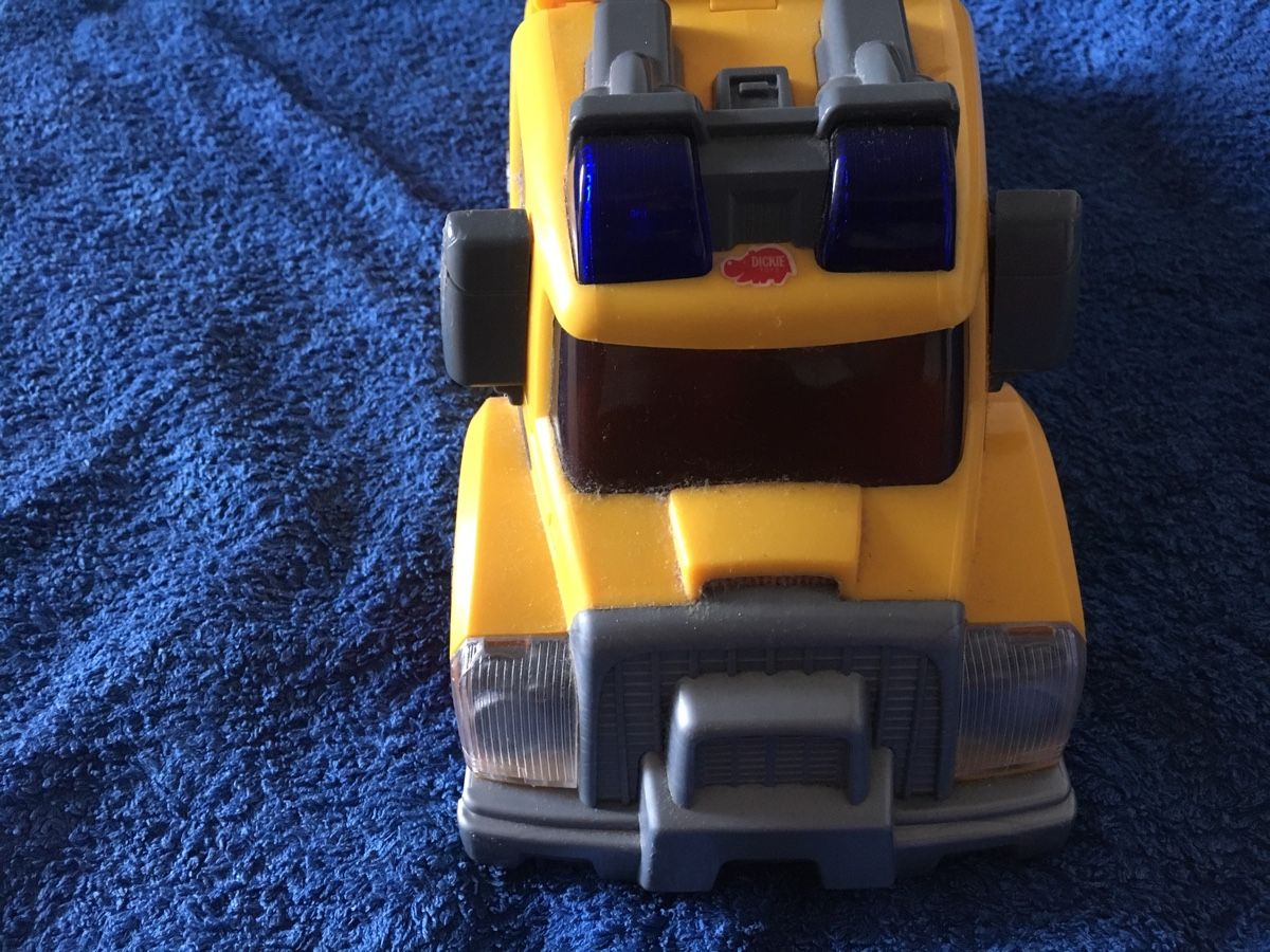 Dickie Toys Spielzeuge: Grosses Abschlepp- Auto für Kleinkinder – Gebraucht aus Siegershausen von Bubsi83 1
