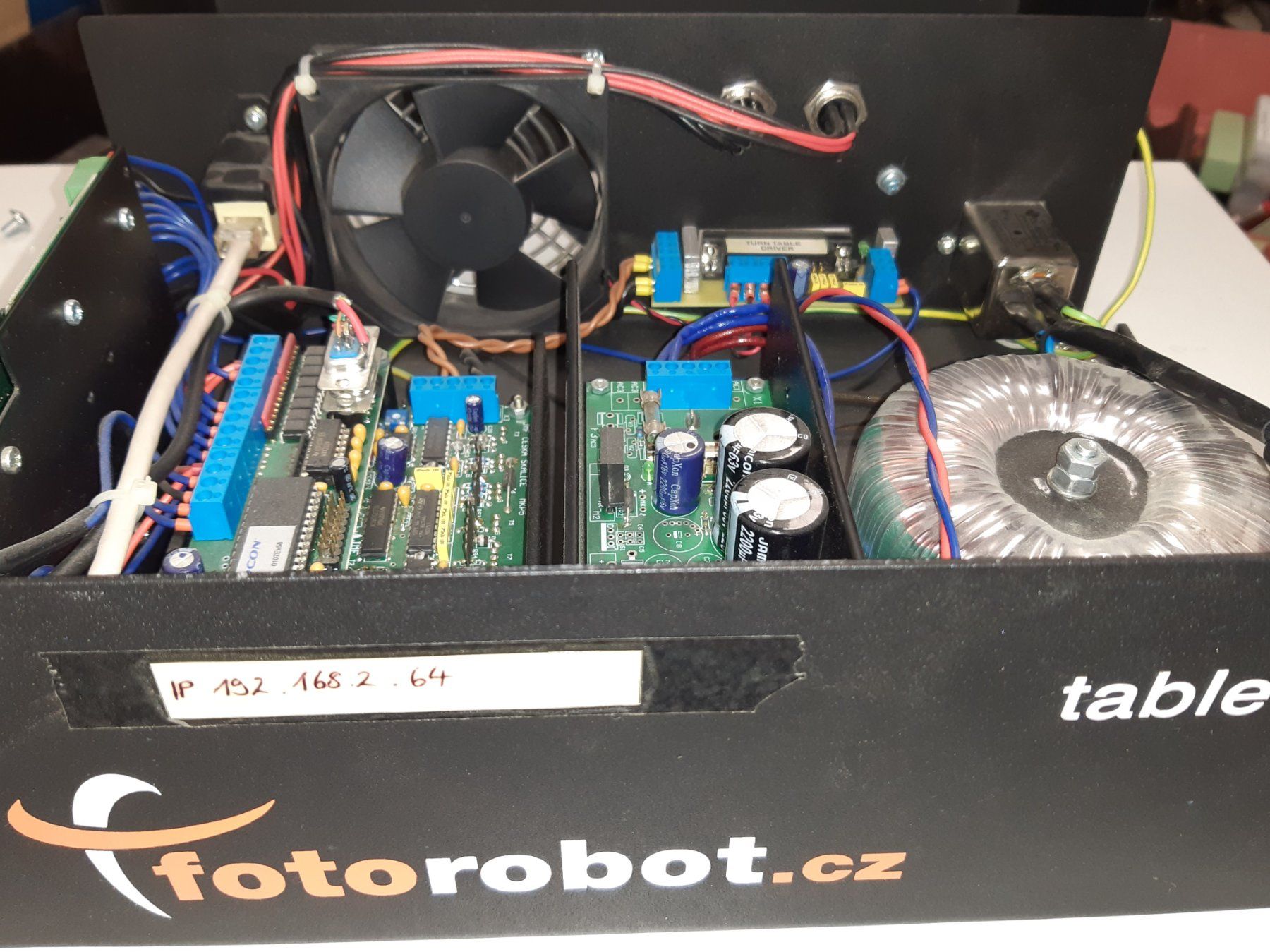 Componenti elettronici: Gerät mit Netzteil, Ringtrafo, Einschaltknopf, Venti etc. – Difettoso da Lohn-Ammannsegg venduto da Molch7 2