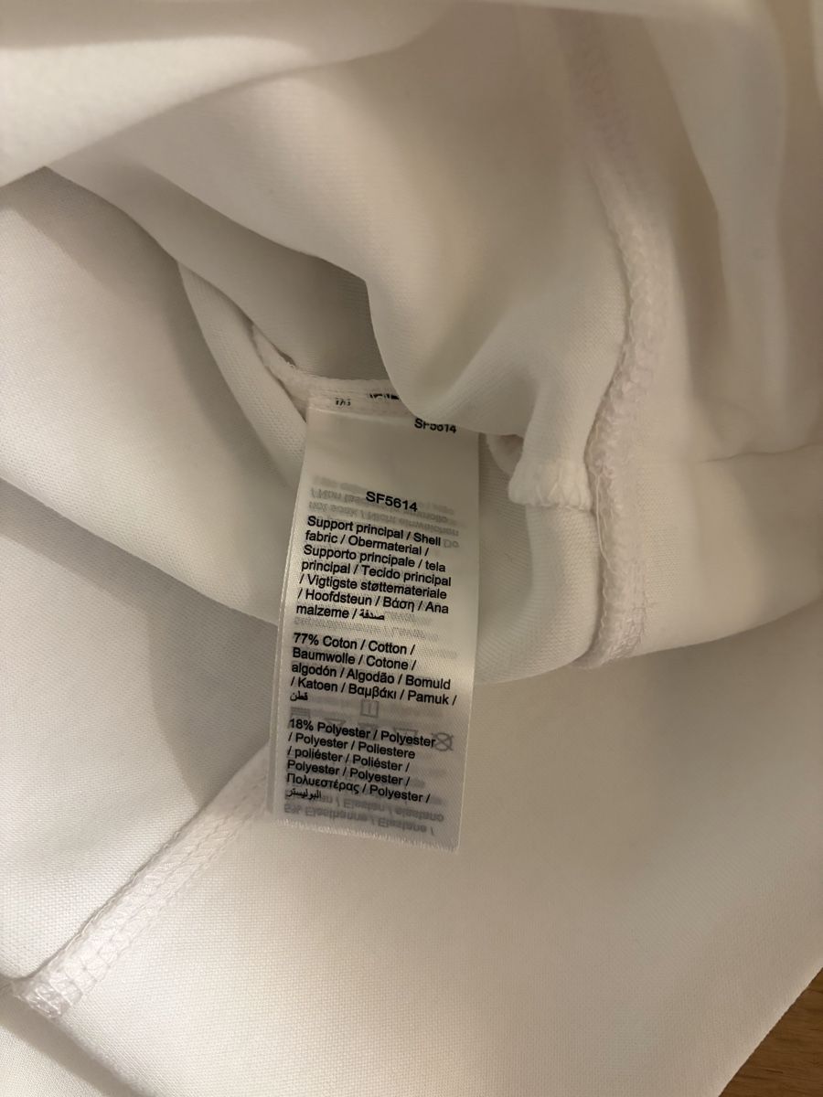 Lacoste Pullover & Sweatshirts: LACOSTE Oversized Fit Pullover Weiss Gr. 36 | Frische Frühli – Neu und originalverpackt aus Hünenberg See von Tower02 3