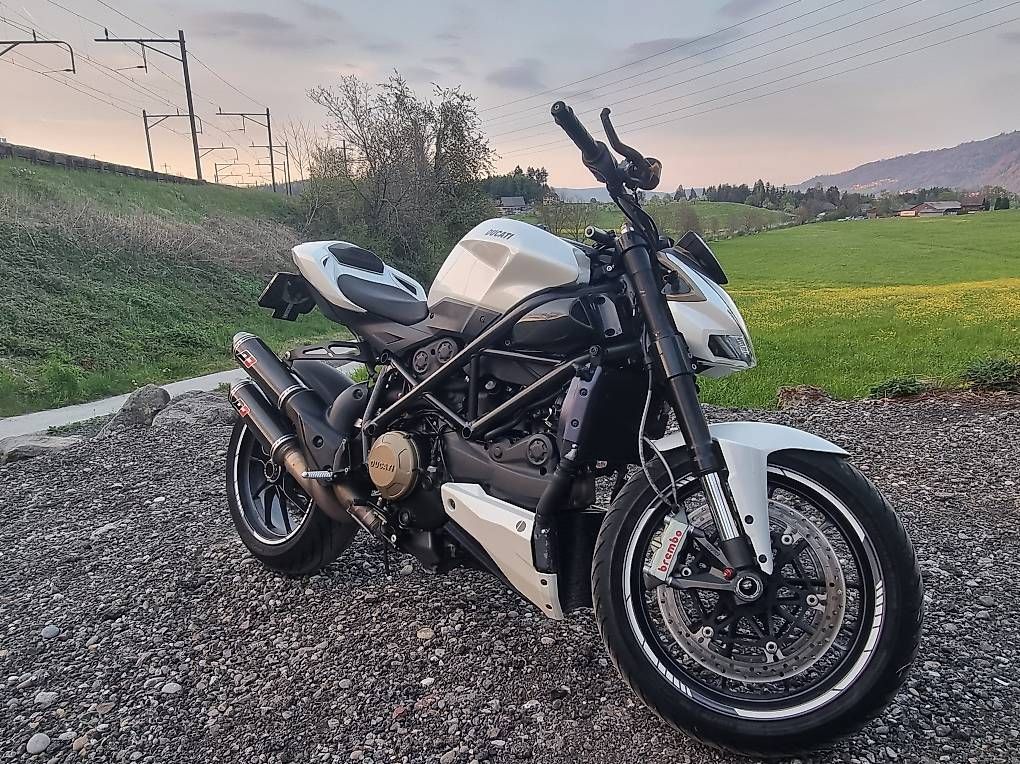 Strada: Ducati Streetfighter – Usato da Immensee venduto da Rockabilly_rebel