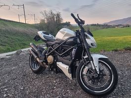 Ducati Streetfighter
