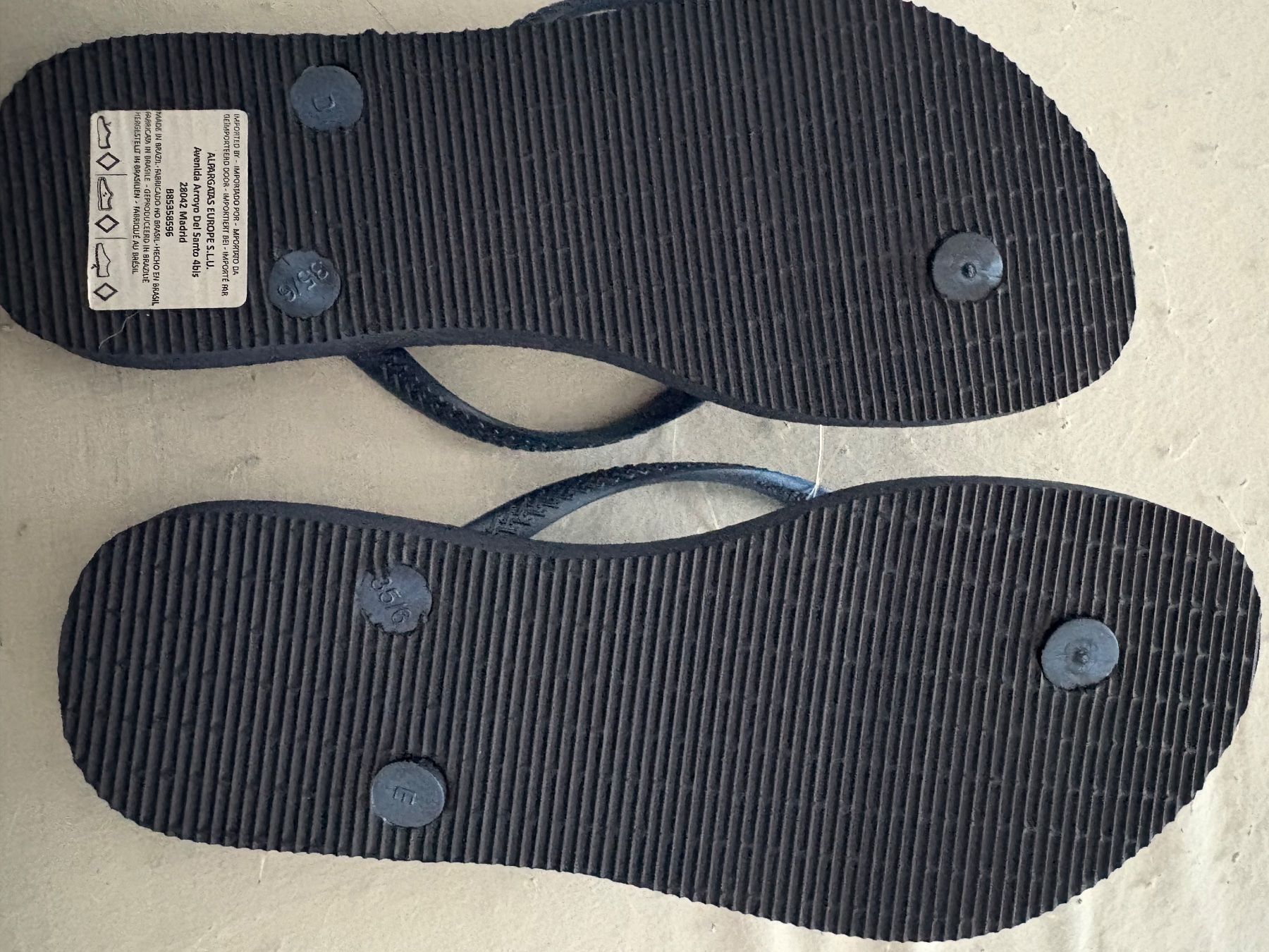 Havaianas Scarpe per ragazzi: Havaines – Nuovo (secondo la descrizione) da Davesco soragno venduto da Gaby230 1