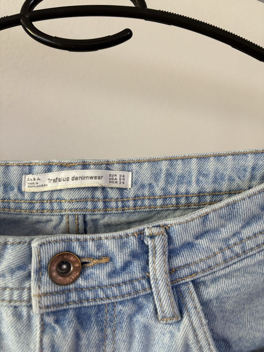 Zara Jeans: Mom Jeans – Nuovo (secondo la descrizione) da Kaltbrunn venduto da celiabernet 1