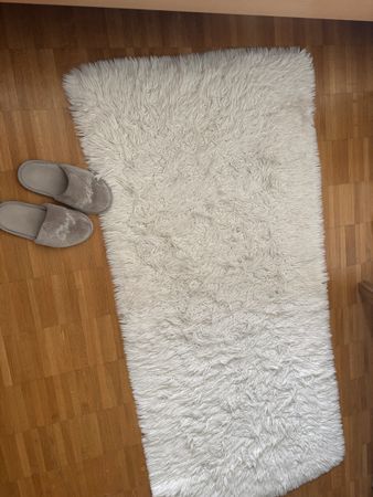 White fur carpet ✨☁️